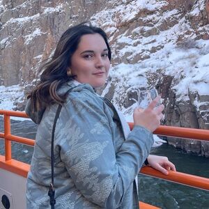 Meet your Posher, Tori